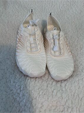 White Athletic Sneakers with Light Pink Accents